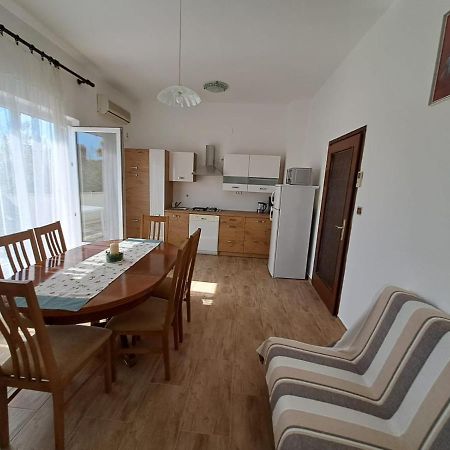 Apartments Berny Sveti Vid-Miholjice Екстер'єр фото
