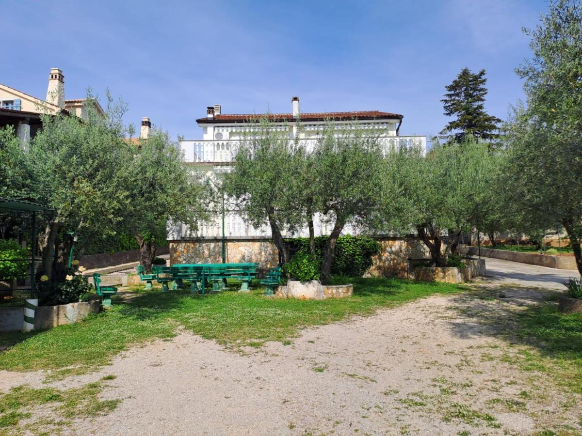 Apartments Berny Sveti Vid-Miholjice Екстер'єр фото