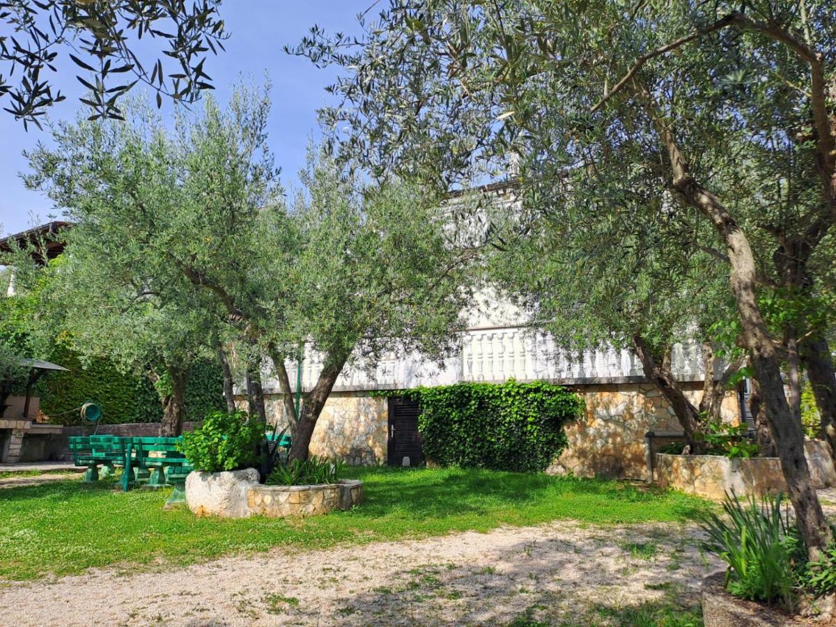 Apartments Berny Sveti Vid-Miholjice Екстер'єр фото
