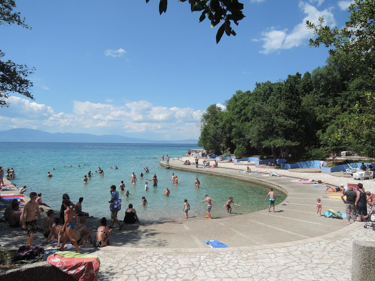 Apartments Berny Sveti Vid-Miholjice Екстер'єр фото